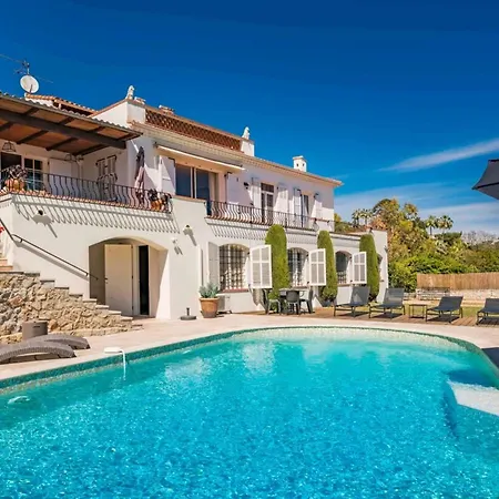 Charming With Sea View Nyaraló